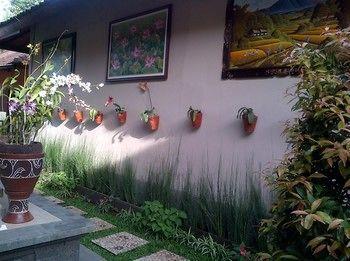 Wisma tamu Uma Dewi